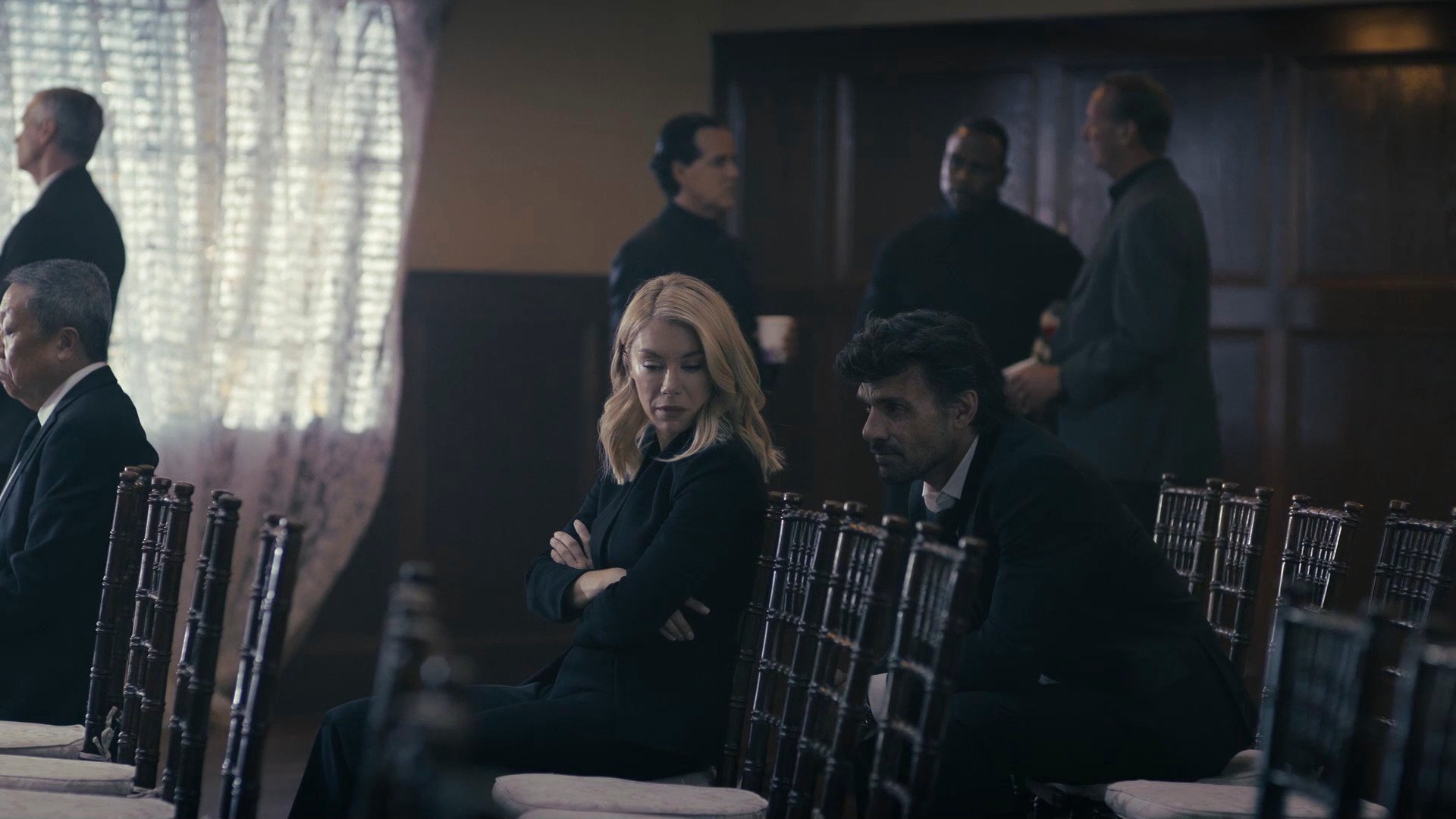 Eagles henüz 'Peacemaker'ın en vahşi taksitine geri dönüyor 3 Peacemaker DC Studios Jennifer Holland Frank Grillo
